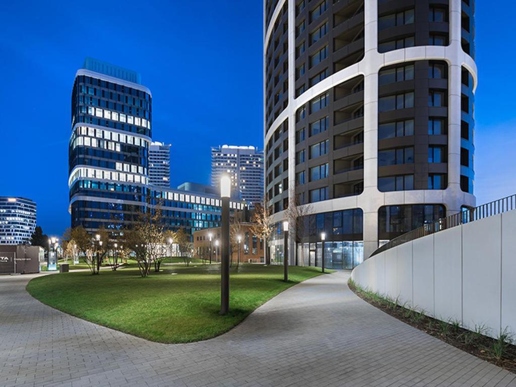 Beautiful 1 - Bedroom Apartment In Downtown Bratislava Exteriör bild